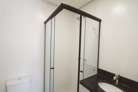 Banheiro da Suíte de apartamento para alugar com 1 quarto, 30m² em Parada Inglesa, São Paulo