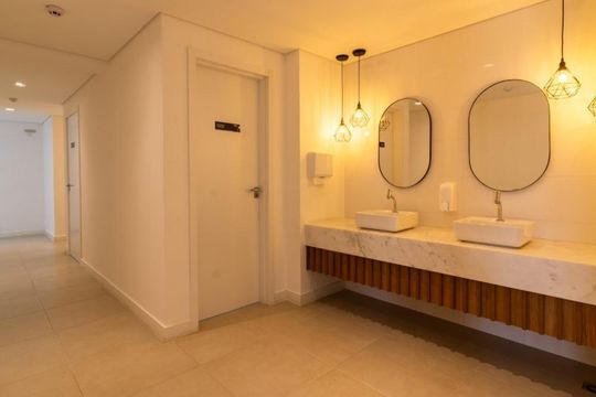 Área comum de apartamento à venda com 1 quarto, 37m² em Água Verde, Curitiba