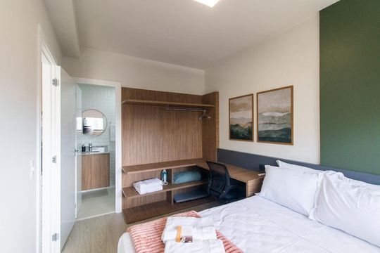 Quarto Suite de apartamento à venda com 1 quarto, 37m² em Água Verde, Curitiba