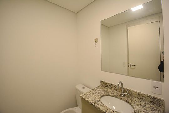 Banheiro de apartamento para alugar com 2 quartos, 58m² em Vila Mussolini, São Bernardo do Campo