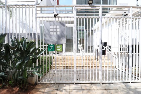 Fachada  de apartamento para alugar com 1 quarto, 42m² em Pompeia, São Paulo