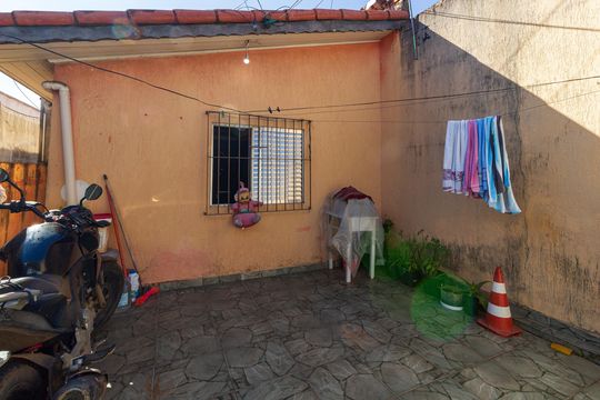Garagem de casa à venda com 4 quartos, 126m² em Jordanópolis, São Paulo