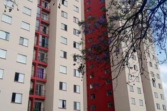 Fachada de apartamento para alugar com 2 quartos, 49m² em Vila Carmosina, São Paulo