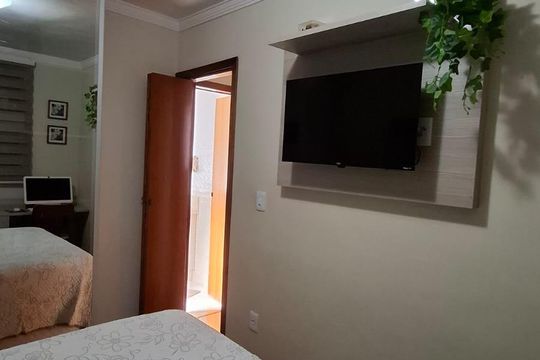 Quarto de apartamento para alugar com 2 quartos, 49m² em Vila Carmosina, São Paulo