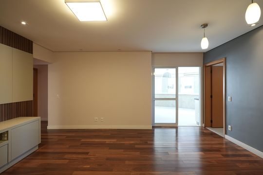 Sala de apartamento para alugar com 3 quartos, 130m² em Vila Scarpelli, Santo André