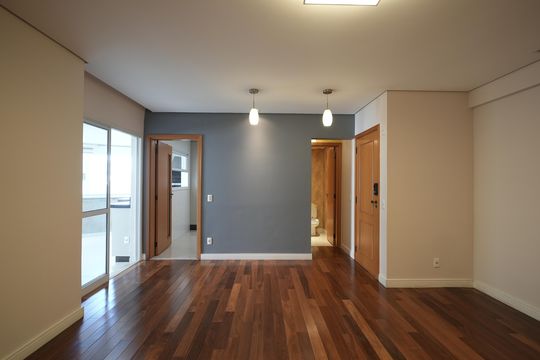 Apartamento para alugar com 3 quartos, 130m² em Vila Scarpelli, Santo André