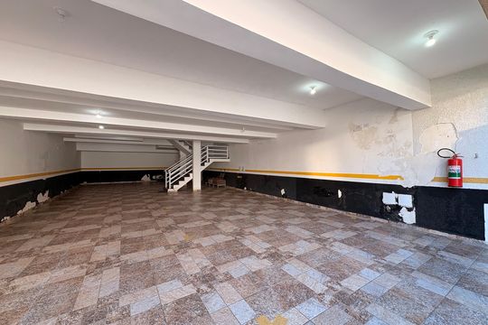 Garagem de apartamento à venda com 3 quartos, 111m² em Vila Helena, Santo André