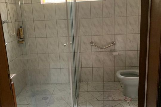 Banheiro de casa à venda com 3 quartos, 168m² em Vila Mariza, São Bernardo do Campo