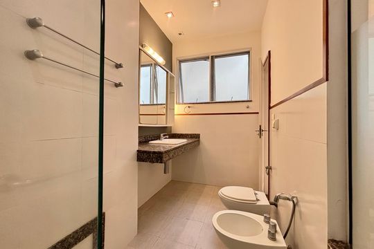 Apartamento à venda com 3 quartos, 171m² em Leme, Rio de Janeiro
