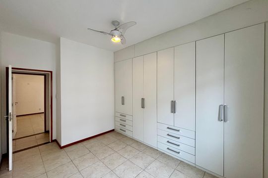 Apartamento à venda com 3 quartos, 171m² em Leme, Rio de Janeiro