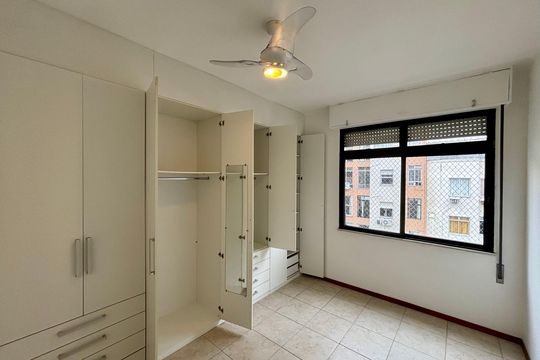 Apartamento à venda com 3 quartos, 171m² em Leme, Rio de Janeiro