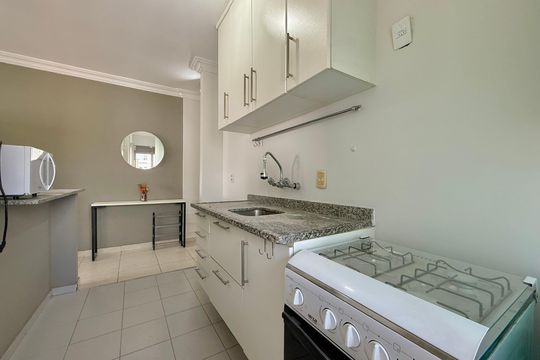 Cozinha de apartamento para alugar com 1 quarto, 48m² em Brooklin, São Paulo