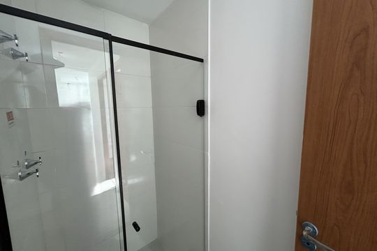 Banheiro de apartamento à venda com 2 quartos, 41m² em Inhaúma, Rio de Janeiro