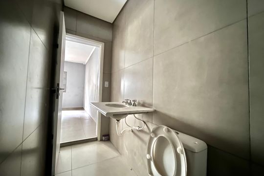 Banheiro da Suíte de casa para alugar com 2 quartos, 240m² em Vila Mascote, São Paulo