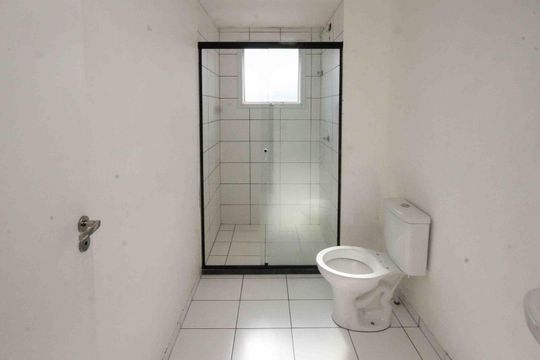 Banheiro de apartamento para alugar com 2 quartos, 50m² em Jardim da Laranjeira (zona Leste), São Paulo