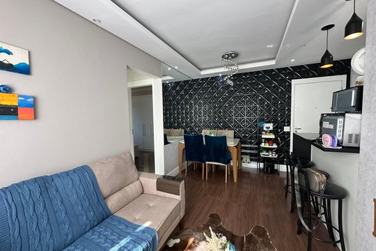 Sala de apartamento à venda com 2 quartos, 51m² em Centro, Barueri