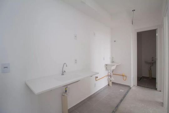 Cozinha de apartamento para alugar com 2 quartos, 34m² em Moinho Velho, São Paulo