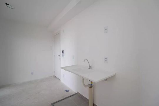 Cozinha de apartamento à venda com 2 quartos, 34m² em Moinho Velho, São Paulo