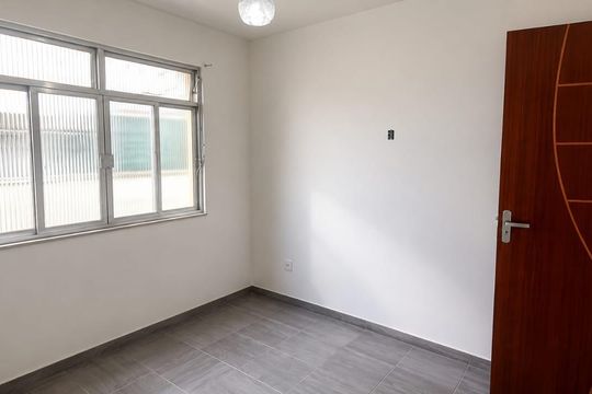 Quarto 2 de apartamento para alugar com 2 quartos, 70m² em Rocha Sobrinho, Mesquita