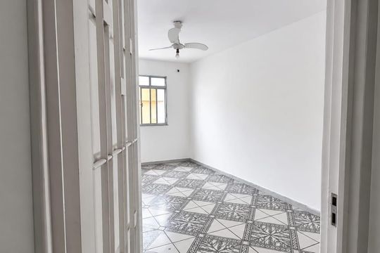 Sala de apartamento para alugar com 2 quartos, 70m² em Rocha Sobrinho, Mesquita