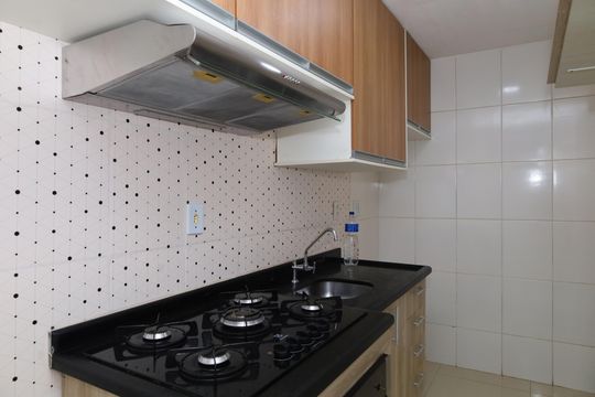 Cozinha de apartamento para alugar com 3 quartos, 48m² em Vila Chabilandia, São Paulo