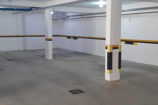 Estacionamento de apartamento para alugar com 3 quartos, 176m² em Itacorubi, Florianópolis