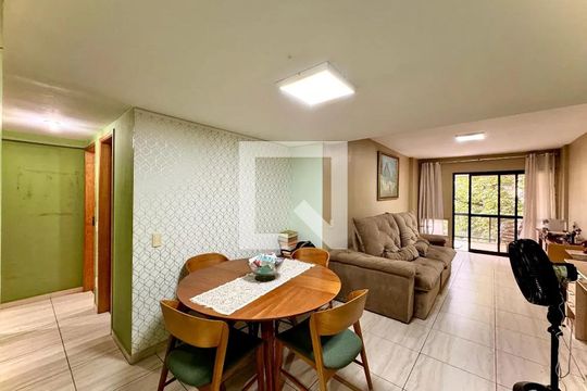 Sala de apartamento à venda com 3 quartos, 120m² em Humaitá, Rio de Janeiro