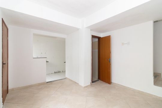 Sala de casa de condomínio para alugar com 2 quartos, 62m² em Bento Ribeiro, Rio de Janeiro