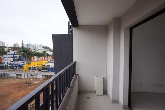 Varanda de kitnet/studio à venda com 1 quarto, 22m² em Santo Amaro, São Paulo