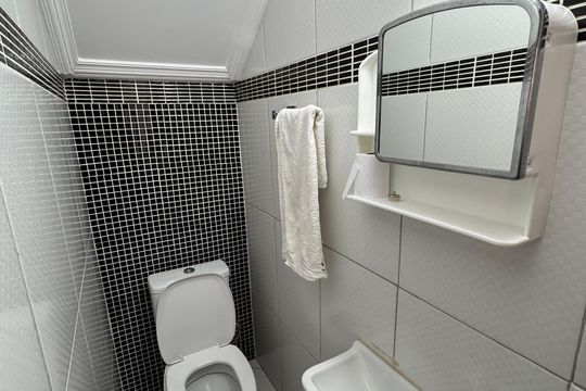 Banheiro 2 de casa à venda com 5 quartos, 280m² em Riacho Fundo, Brasília