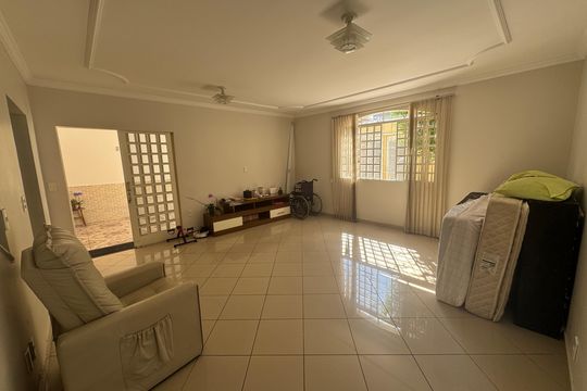 Sala de casa à venda com 5 quartos, 280m² em Riacho Fundo, Brasília