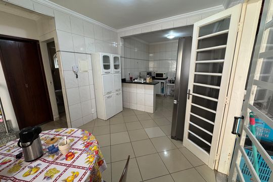 Cozinha de casa à venda com 5 quartos, 280m² em Riacho Fundo, Brasília