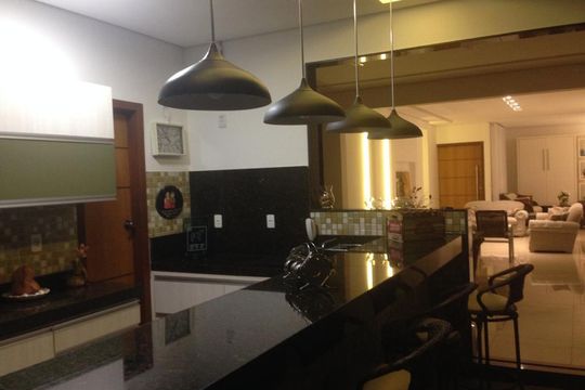 Cozinha de casa para alugar com 5 quartos, 38000m² em Condados de Bouganville, Lagoa Santa