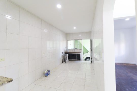 Cozinha de casa para alugar com 2 quartos, 80m² em Vila Mazzei, São Paulo