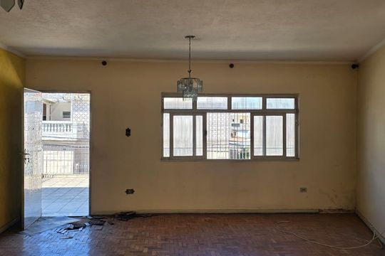 Sala de casa à venda com 2 quartos, 242m² em Jardim Vila Galvao, Guarulhos