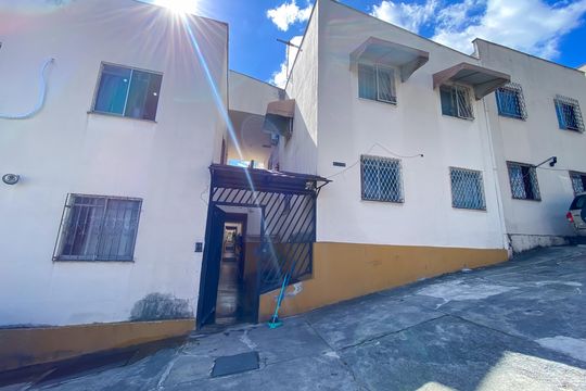 Apartamento à venda com 2 quartos, 52m² em Califórnia, Belo Horizonte