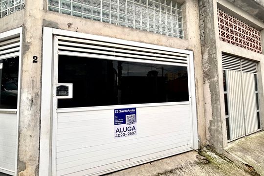 Fachada de casa para alugar com 1 quarto, 50m² em Jardim Lourdes, Ferraz de Vasconcelos