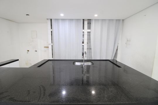 Cozinha de casa para alugar com 4 quartos, 225m² em Vila Carmosina, São Paulo