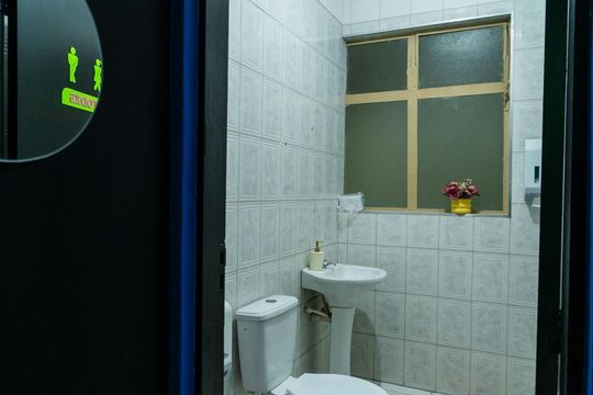 Fachada e portaria de casa para alugar com 2 quartos, 195m² em Jardim Santa Rosália, Sorocaba