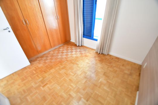 Quarto 2 de apartamento para alugar com 2 quartos, 77m² em Cambuí, Campinas