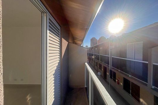 Varanda Quarto 2   de casa de condomínio para alugar com 2 quartos, 71m² em Jardim Ubirajara, São Paulo