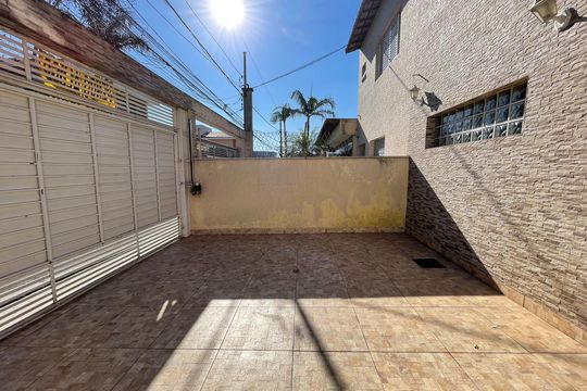 Garagem de casa à venda com 3 quartos, 277m² em Jaguaré, São Paulo