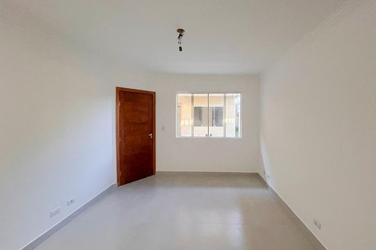 Sala  de casa de condomínio à venda com 2 quartos, 71m² em Jardim Ubirajara, São Paulo