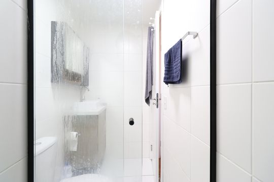 Banheiro de apartamento à venda com 1 quarto, 32m² em Barra Funda, São Paulo