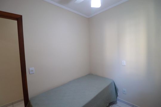 Quarto 1 de apartamento para alugar com 2 quartos, 48m² em Bosque das Juritis, Ribeirão Preto
