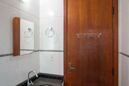 Banheiro de apartamento para alugar com 3 quartos, 76m² em Jardim Goncalves, Sorocaba