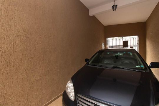 Garagem de casa à venda com 4 quartos, 270m² em Vila Gustavo, São Paulo