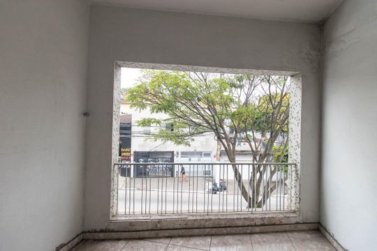 Varanda de casa à venda com 4 quartos, 270m² em Vila Gustavo, São Paulo