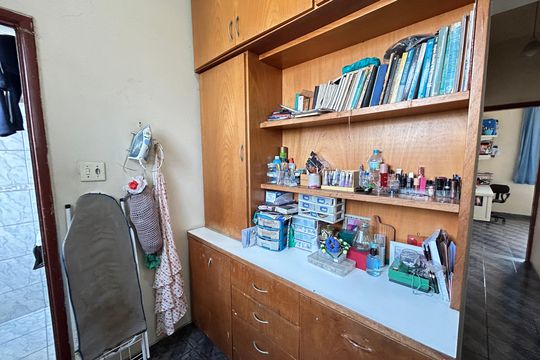 Quarto de Serviço de apartamento à venda com 2 quartos, 64m² em Higienópolis, Rio de Janeiro