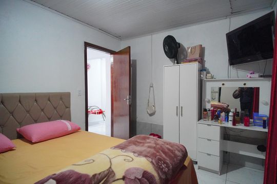 Quarto 1 de casa para alugar com 1 quarto, 80m² em Santos Dumont, São Leopoldo
